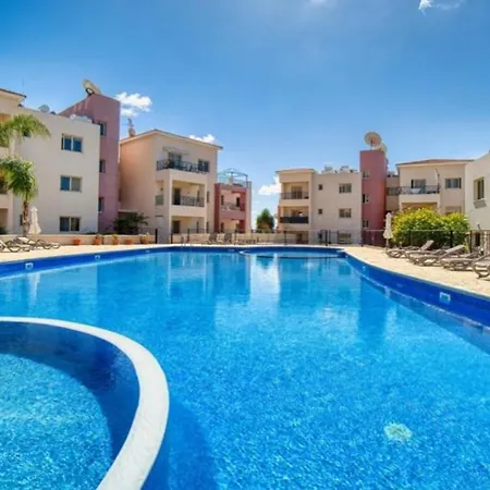 Appartement Joy Pool View At Kings Walk To Venus Paphos